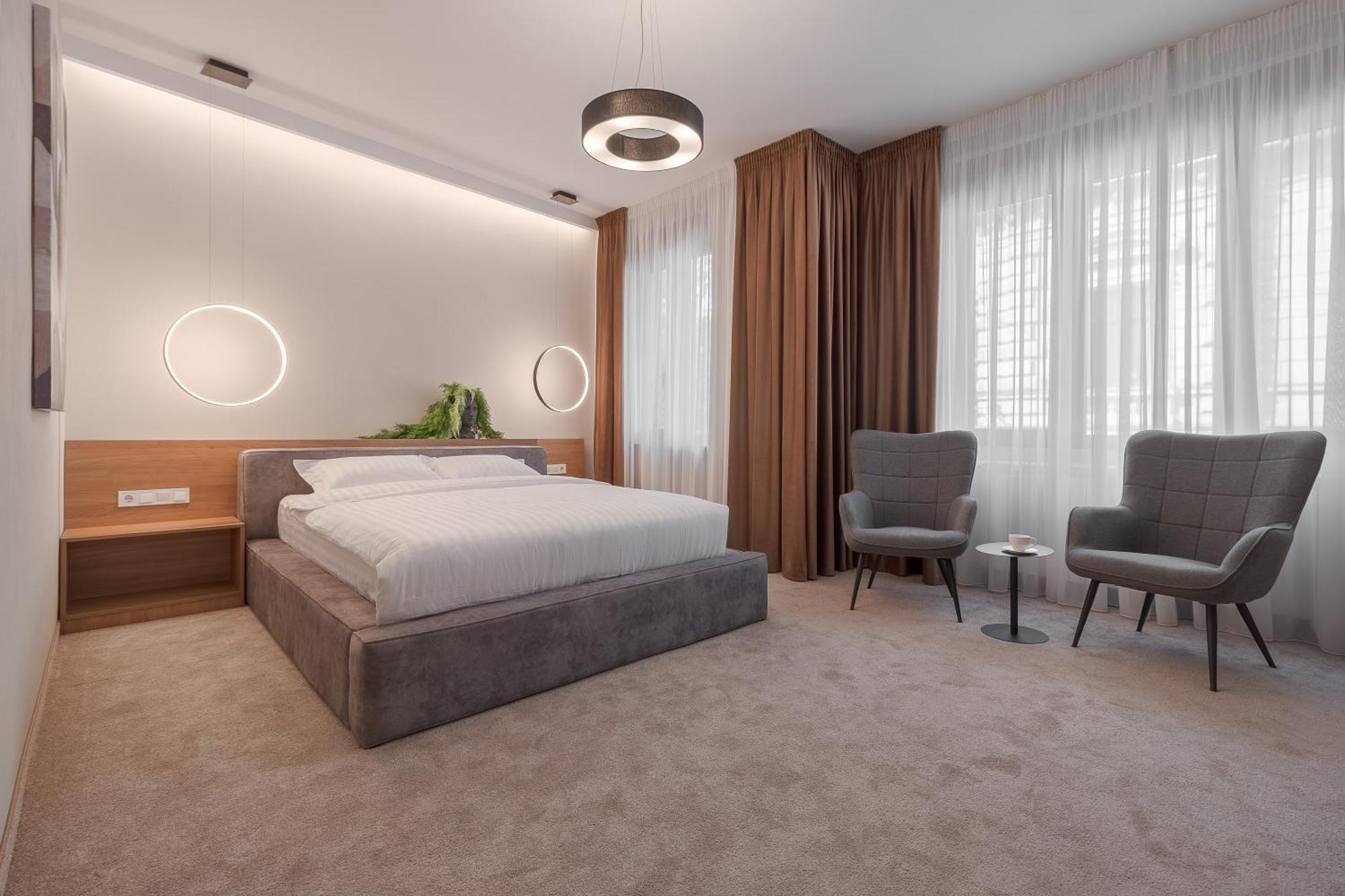 Oasis Rooms Орадя Экстерьер фото